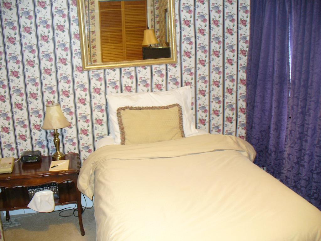 Albert House Inn 渥太華 客房 照片